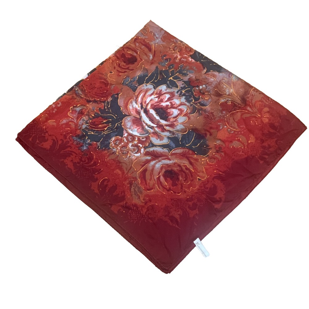 Beautiful‎ 18 Collection Eighteen  floral scarf 36x36 Red Roses Feminine Pretty